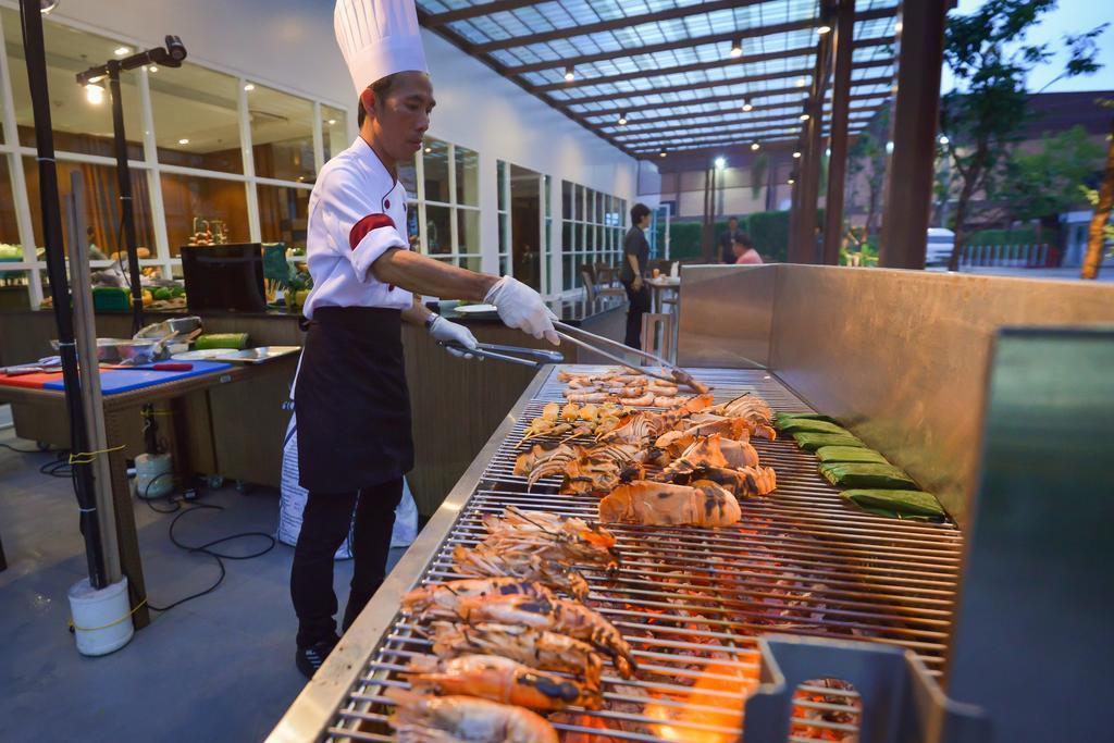 Fishermens Harbour Urban Resort - Sha Extra Plus Patong Esterno foto