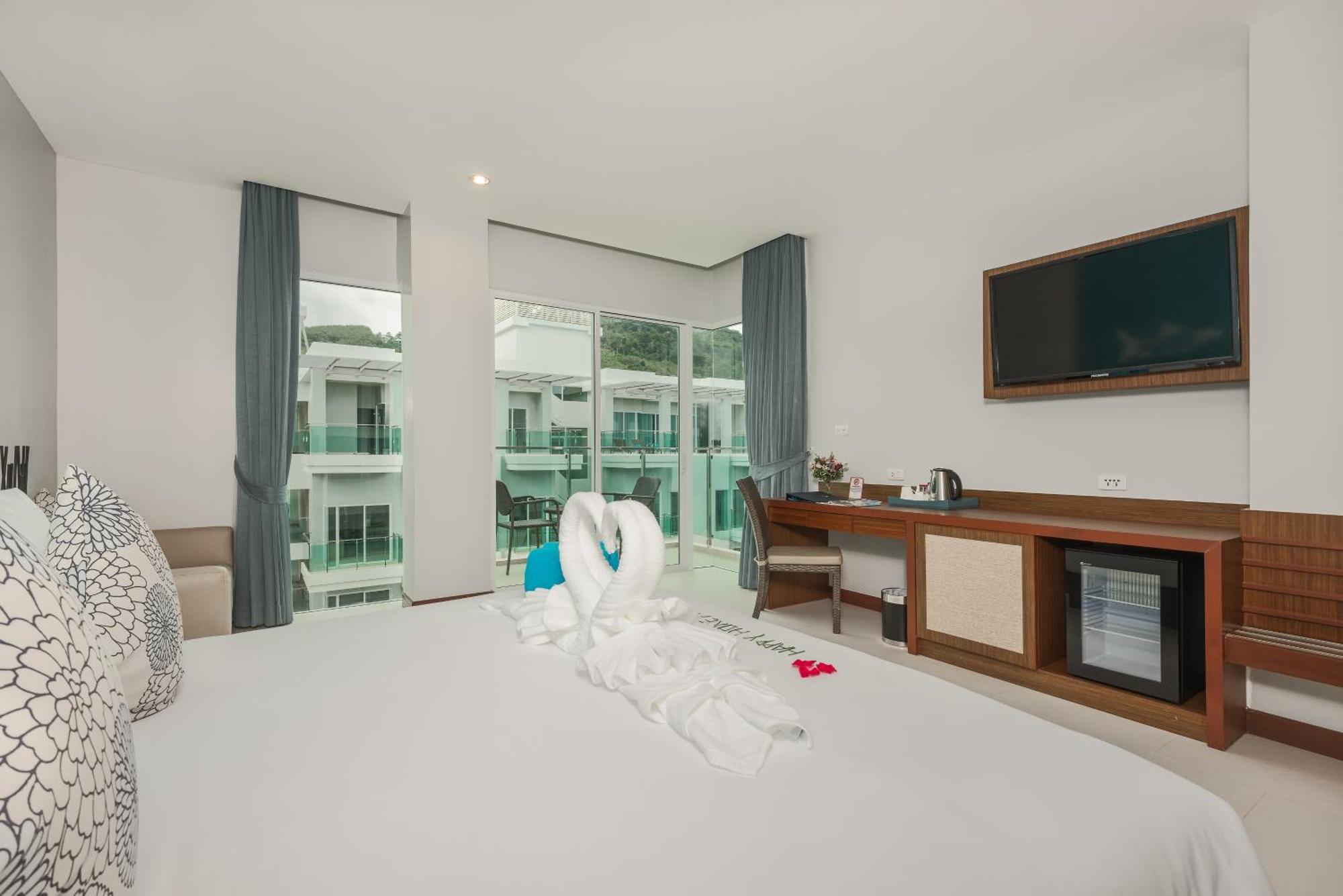 Fishermens Harbour Urban Resort - Sha Extra Plus Patong Esterno foto