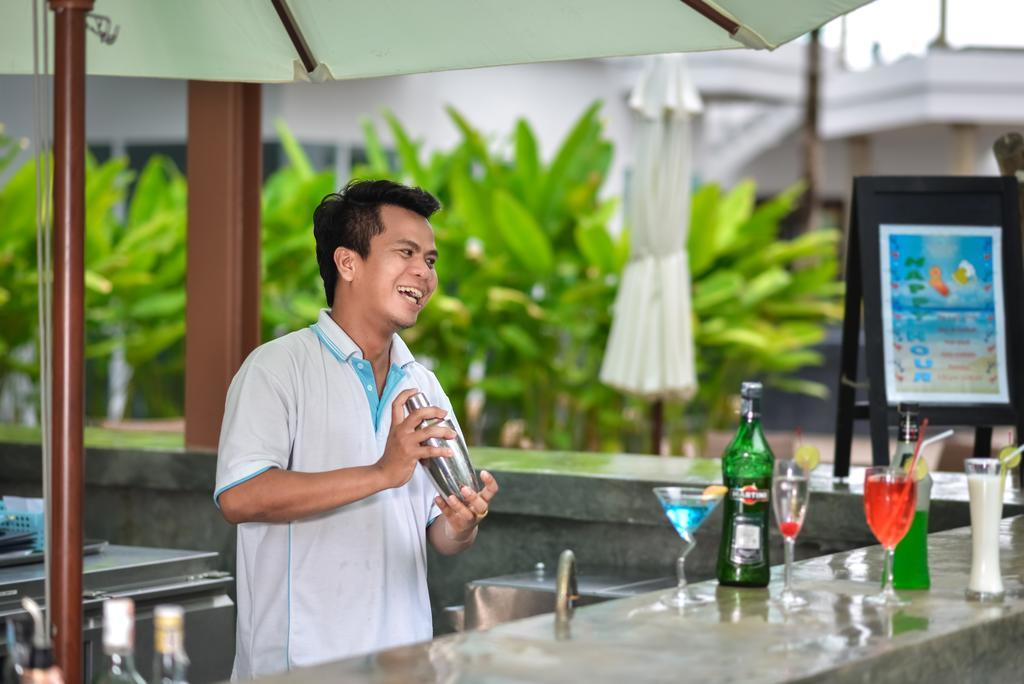 Fishermens Harbour Urban Resort - Sha Extra Plus Patong Esterno foto